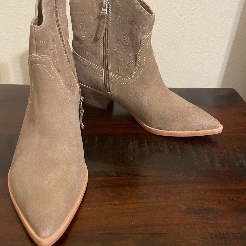 Brand new Dolce Vita “Solow” bootie